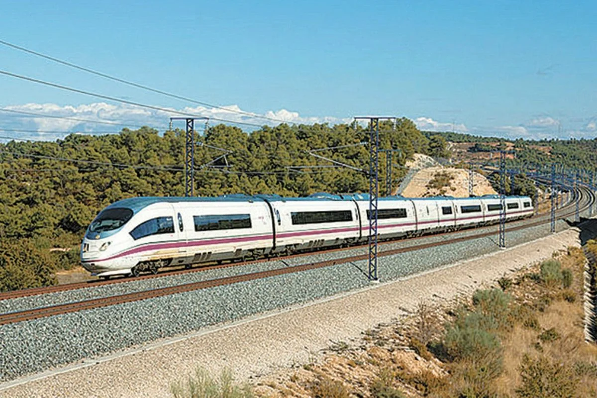 Gobierno confirma: tren México–Querétaro implicará mover a 100 familias de sus viviendas